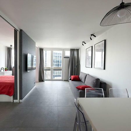 Aroma Apartments Rondo Onz Warschau Buitenkant foto